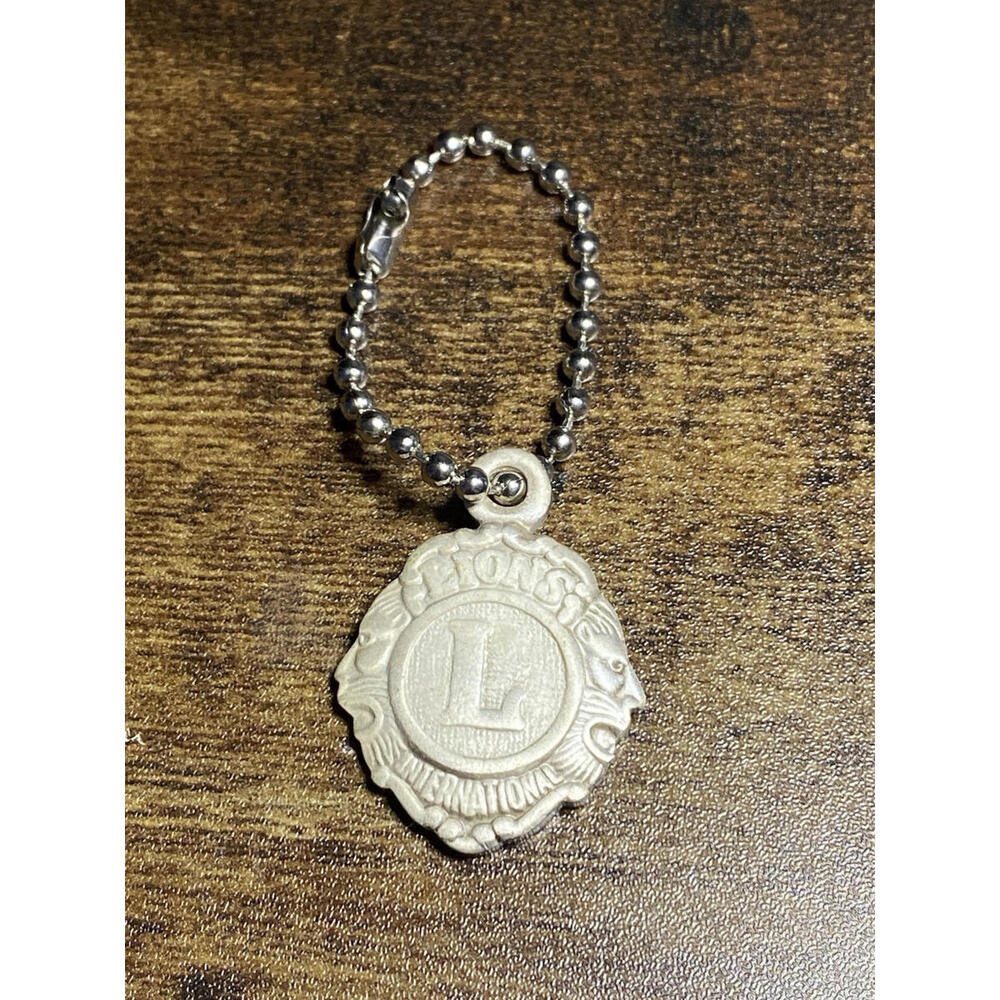 LIONS INTERNATIONAL Club Metal Keychain VINTAGE Two Lion Logo 1"